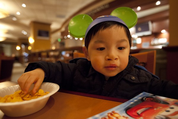 2012.2.29 - Having Snacks