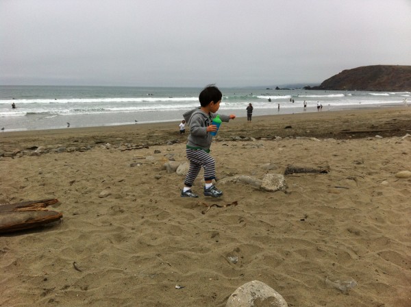2012.8.12 - Running at the beach