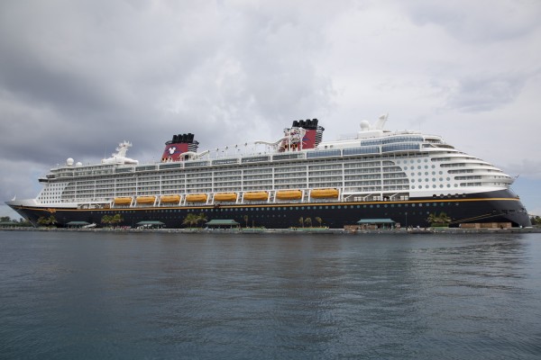 2013.9.9 - Disney Dream