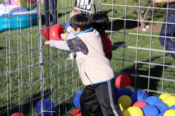 2016.9.23 - Pushing Balloon